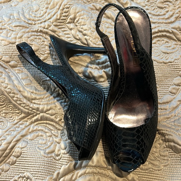 Black Embossed Python Textured Slingback Peeptoe Shoes-8.5 - Picture 4 of 7
